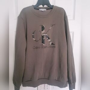 Calvin Klein Jeans Men's Sweeter Camo CK Logo fleece Pullover Crewneck Size M